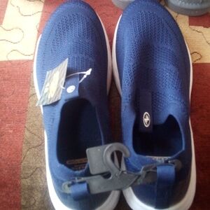 Athletic Works - 10 - Mens